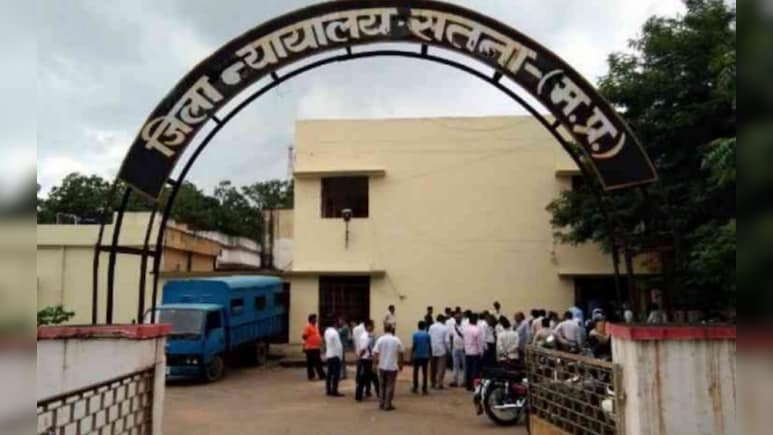 हिंदी नहीं लिख पाने वाले धोखेबाज कॉन्स्टेबल को कड़ी सजा, कोर्ट ने सुनाया फैसला; जानें पूरा मामला