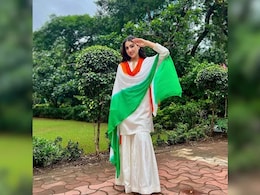 गणतंत्र दिवस पर सफेद कुर्ती में स्वर्ग की अप्सरा से कम नहीं लगेंगी आप, बस ऐसे करें स्टाइल