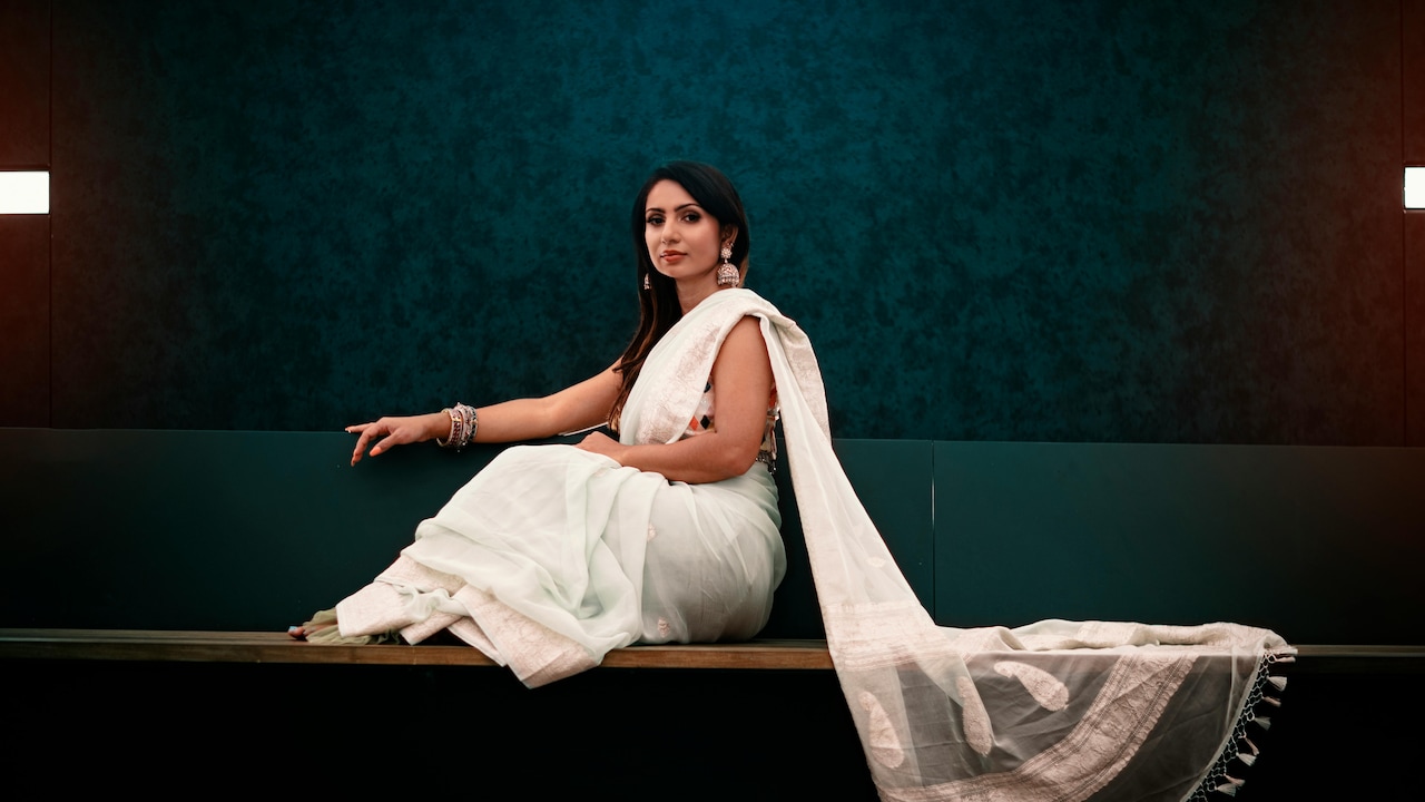 Buying Non-See-Through White Sarees: Dos and Donts for Confident Styling