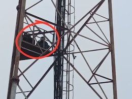 दौसा में युवकों का हाई-वोल्टेज ड्रामा, 3 घंटे से मोबाइल टावर पर चढ़े; प्रशासन के फूले हाथ-पांव