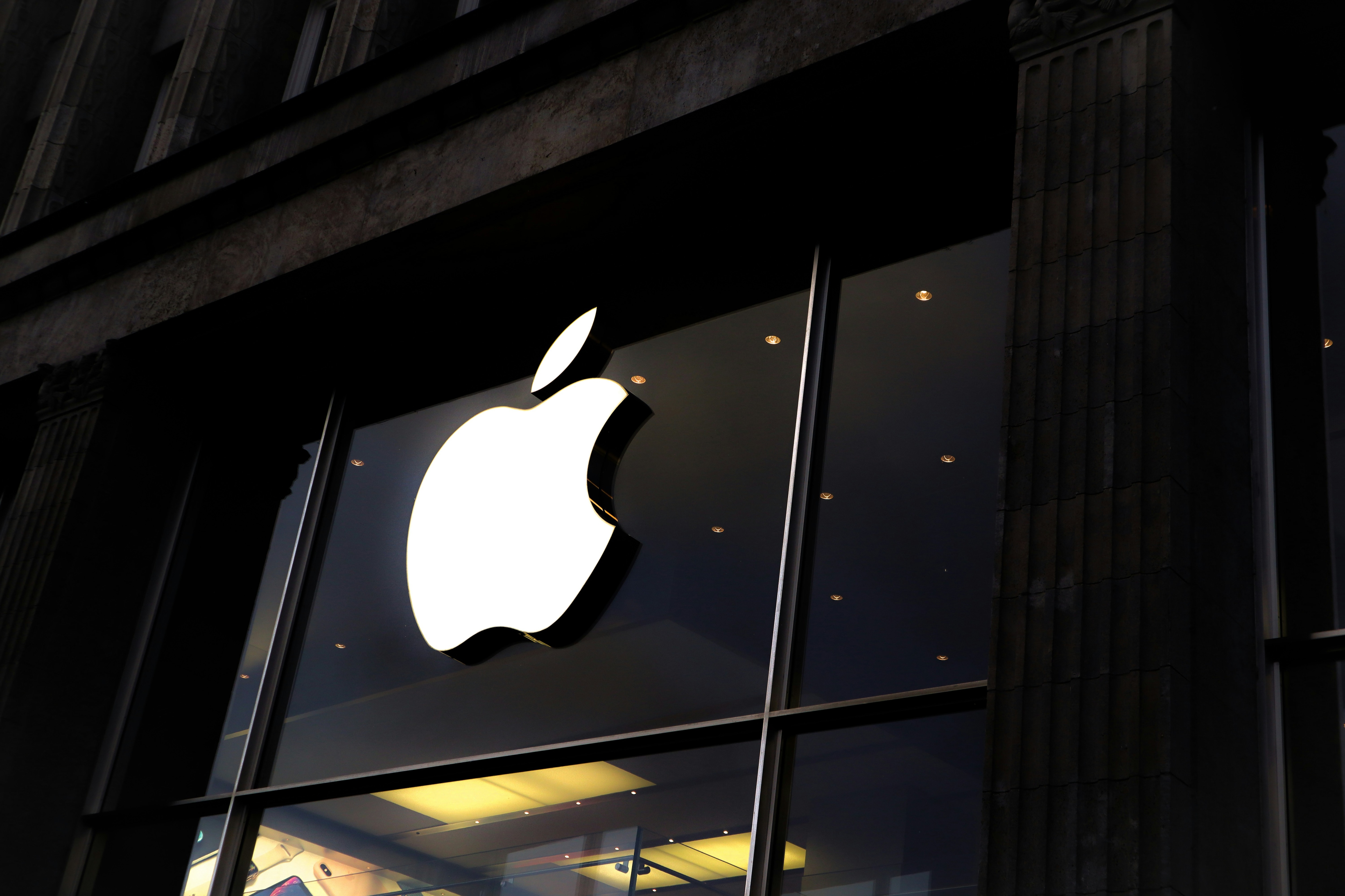 Apple Launches Revamped Version Of Web App Store: Check What&rsquo;s New