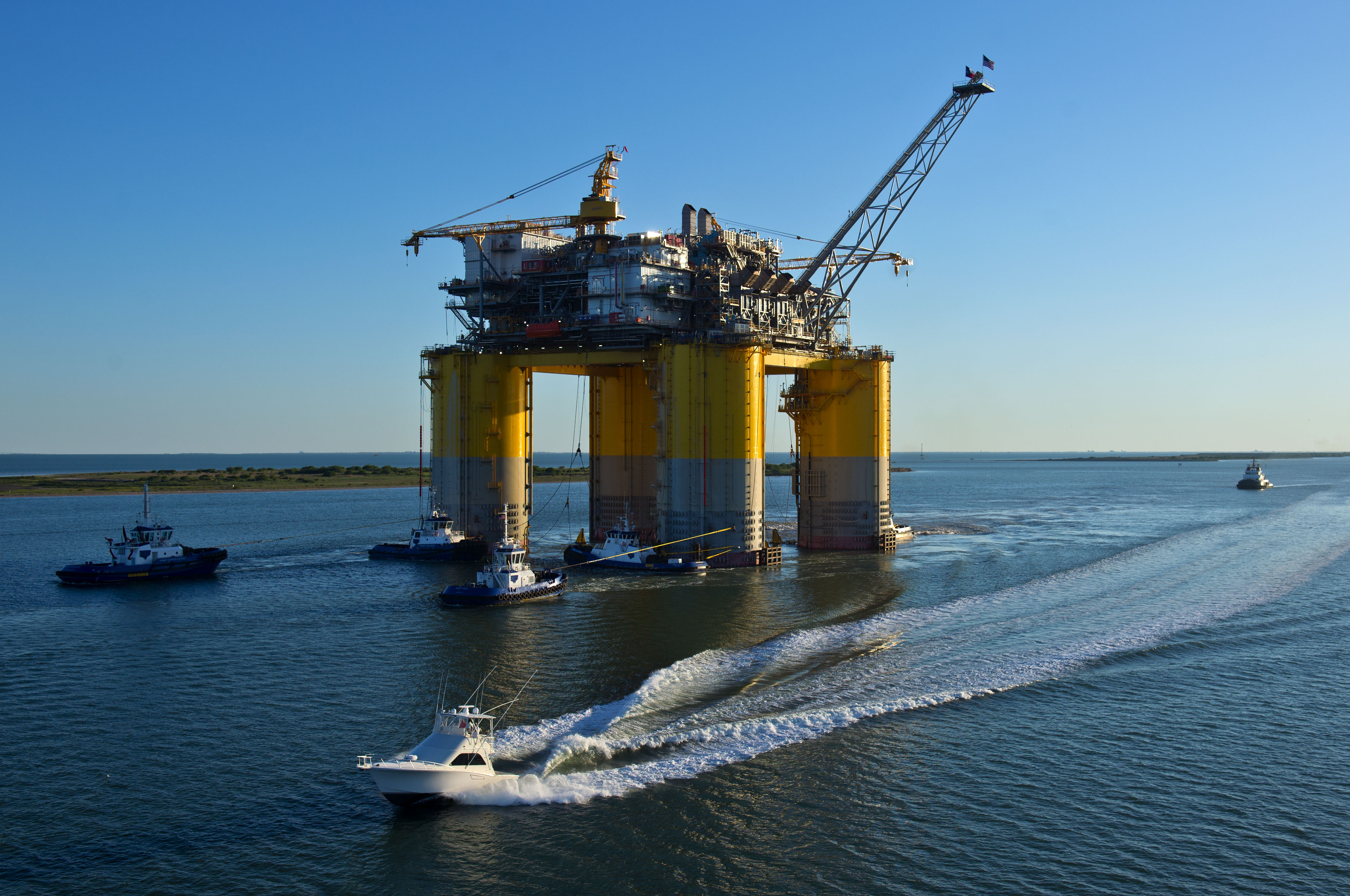 Government Forms  Panel To Look At Selling 149 Oil And Gas Fields