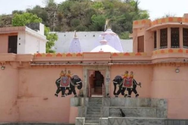 मार्कंडेश्वर धाम का सरस्वती मंदिर 