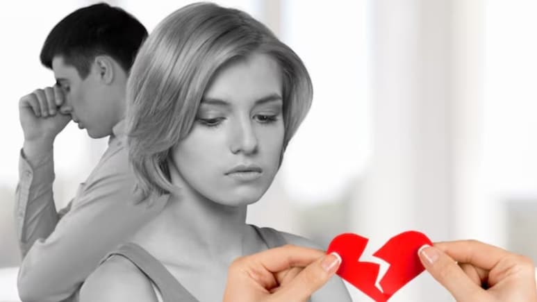 'मेरी पत्नी अब भी अपने एक्स प्रेमी से प्यार करती है', रेडिट पर एक व्यक्ति ने शेयर की अपनी दिल दहला देने वाली दुविधा और सलाह मांगी