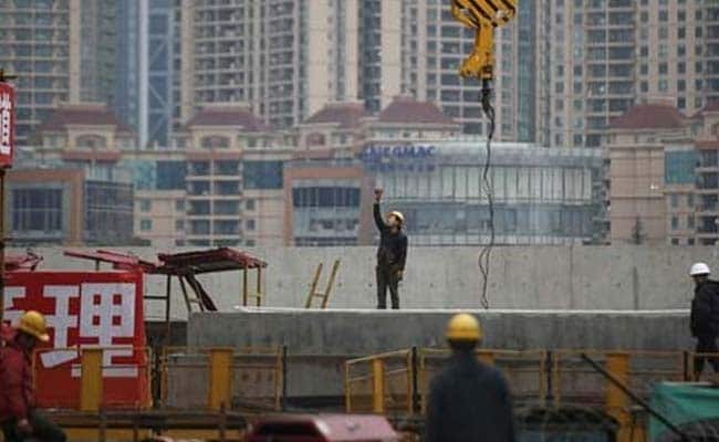 China April Industrial Profits Up 14% But Slowing Pace Stokes Economy Worries