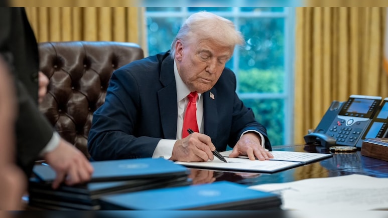 गाजा &lsquo;बोर्ड ऑफ पीस&rsquo; के जरिए ट्रंप बना रहे अपना UN? भारत को भी भेजा 8300 करोड़ वाला न्योता