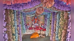 नए साल पर उज्जैन के पूर्णानंद गणपति मंदिर का अनोखा श्रृंगार, 21 लाख के नोटों और सोने की चेन से सजाया