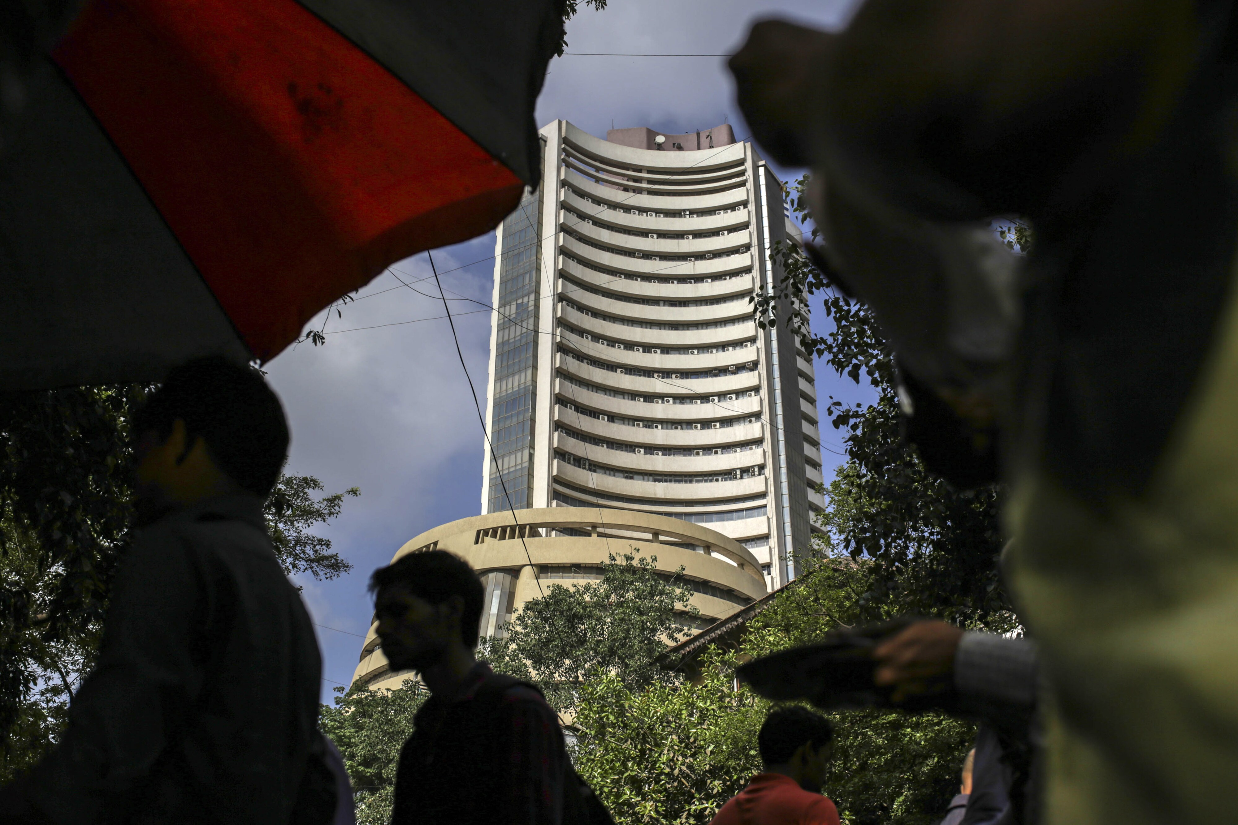 Sensex, Nifty Snap Two-Week Losing Streak