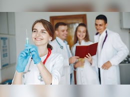 विदेश में पढ़ाई करने का गोल्डन चांस, MBBS समेत 13 कोर्स के लिए स्कॉलरशिप दे रहा ये देश