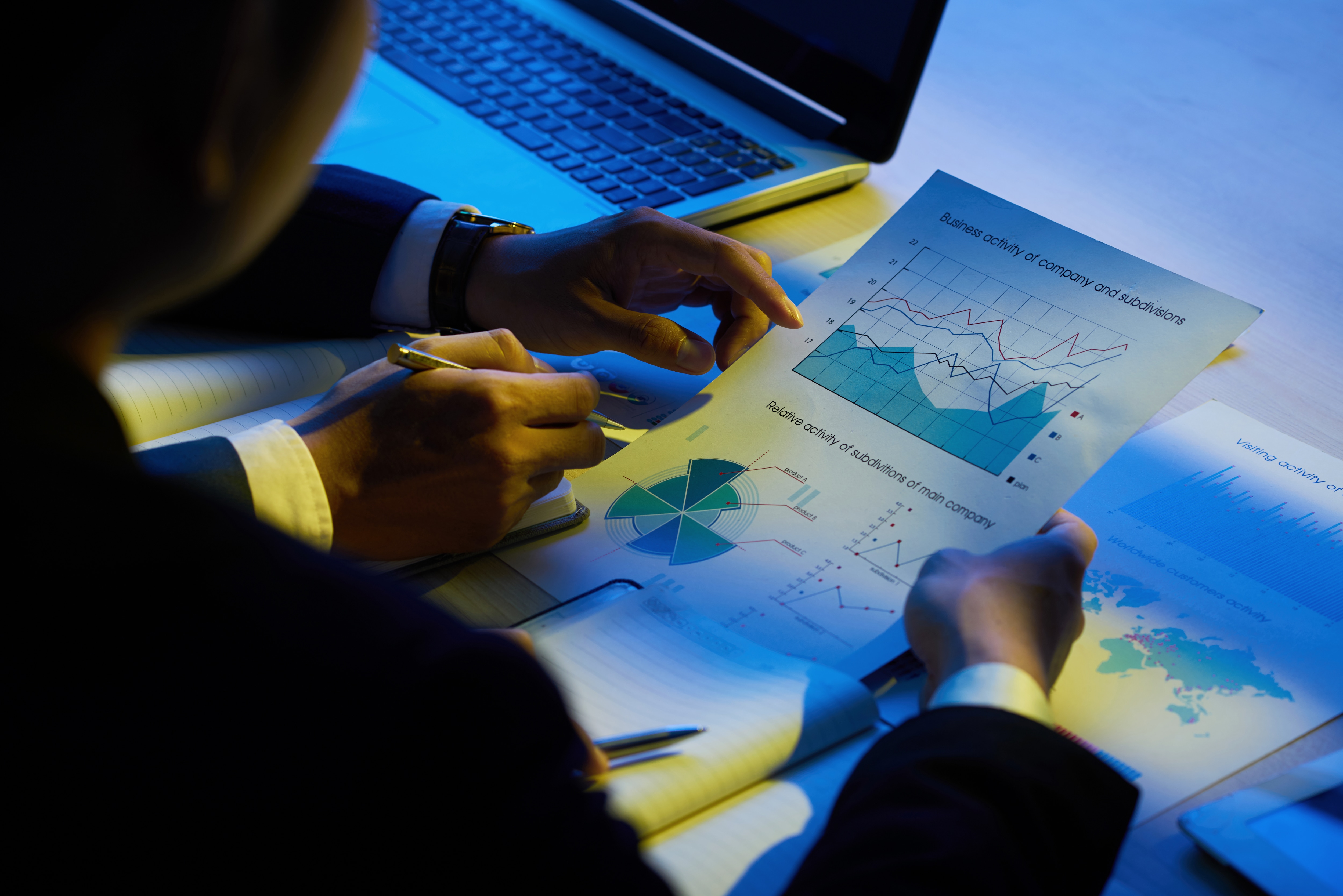 Stock Market Today: Nifty, Sensex Decline For Second Day As H-1B Visa Woes Trigger IT Stocks Sell-Off