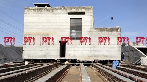 हाइवे के रास्ते आ रही थी 75 लाख की कोठी, किसान ने निकाला ऐसा जुगाड़ कि हर कोई हो गया हैरान