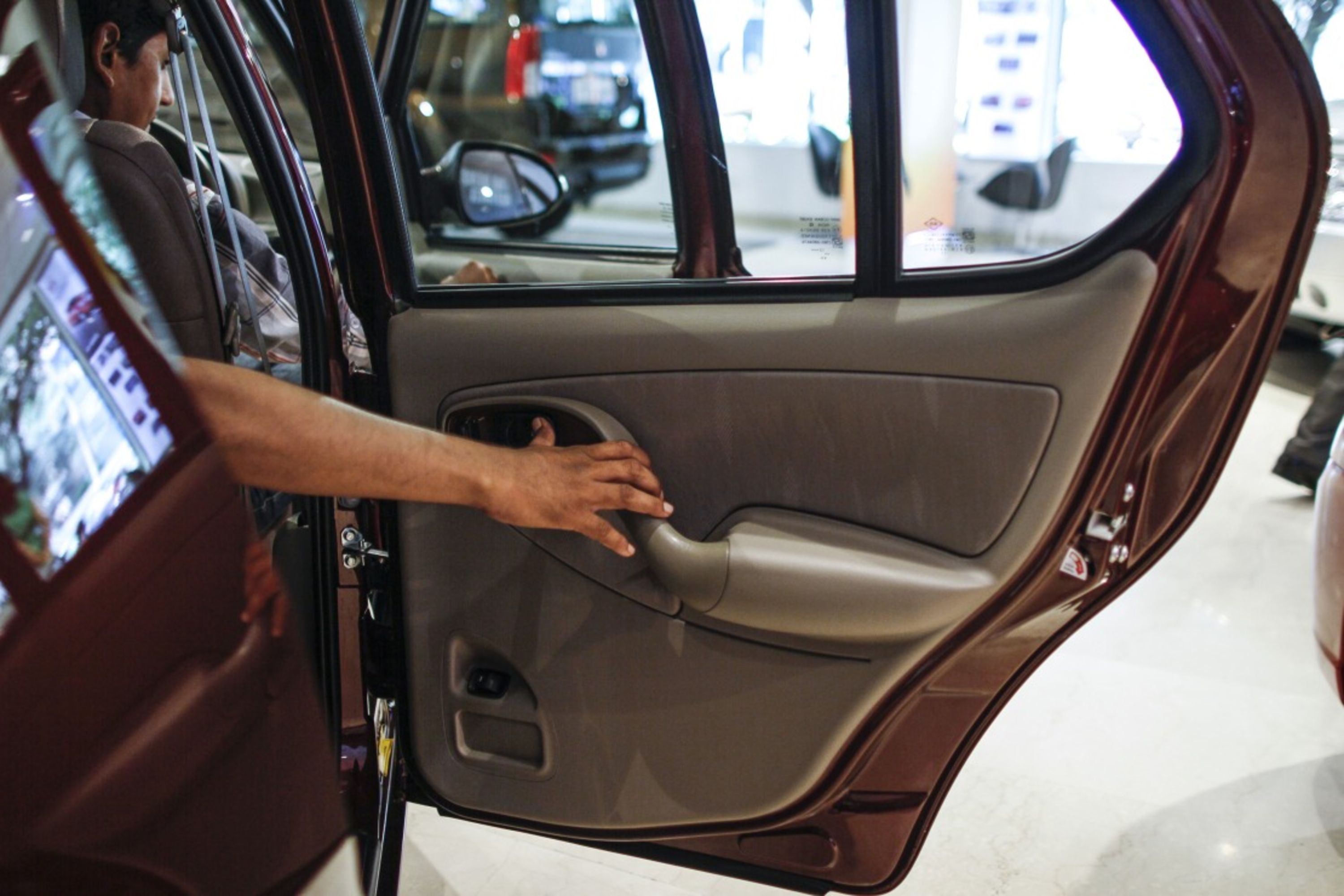 March Auto Sales Live: TVS Motor Sales Down 56%, Hero MotoCorp’s Falls 42%