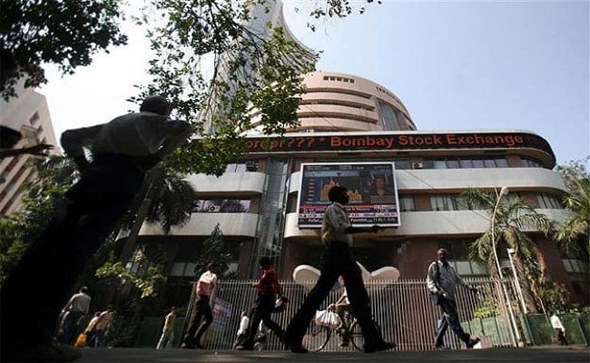 Markets Crash On Global Trade War, Nifty Tanks Below 10,000, Sensex Plunges 500 Points