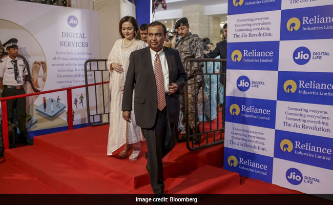 Saudi Aramco To Help Mukesh Ambani Cut Company's Rs 1.5 Lakh Crore Debt