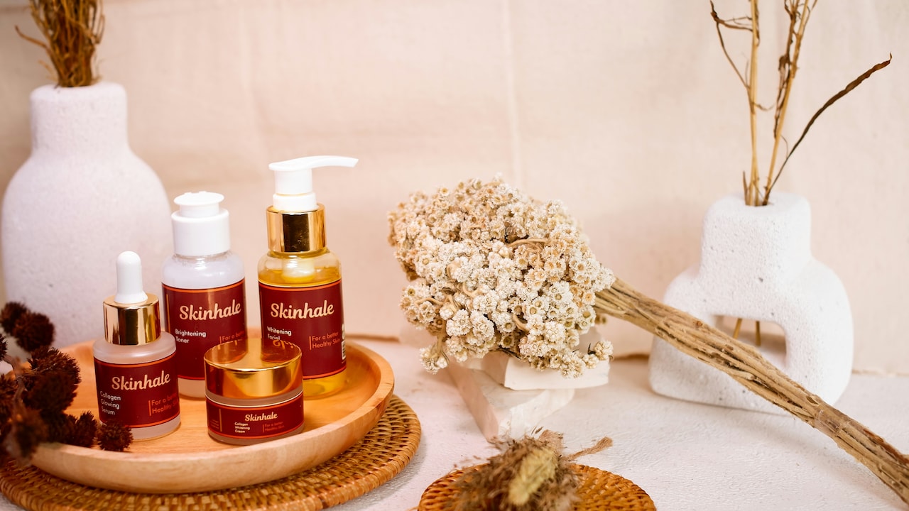 Do Face Serums Really Need Time To Work? The Truth About Skin Absorption Explained Do Face Serums Really Need Time To Work? The Truth About Skin Absorption Explained