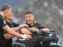 Napoli Triumphs Over Lazio With 2-0 Win, But Match Ends In Chaos With Three Red Cards
