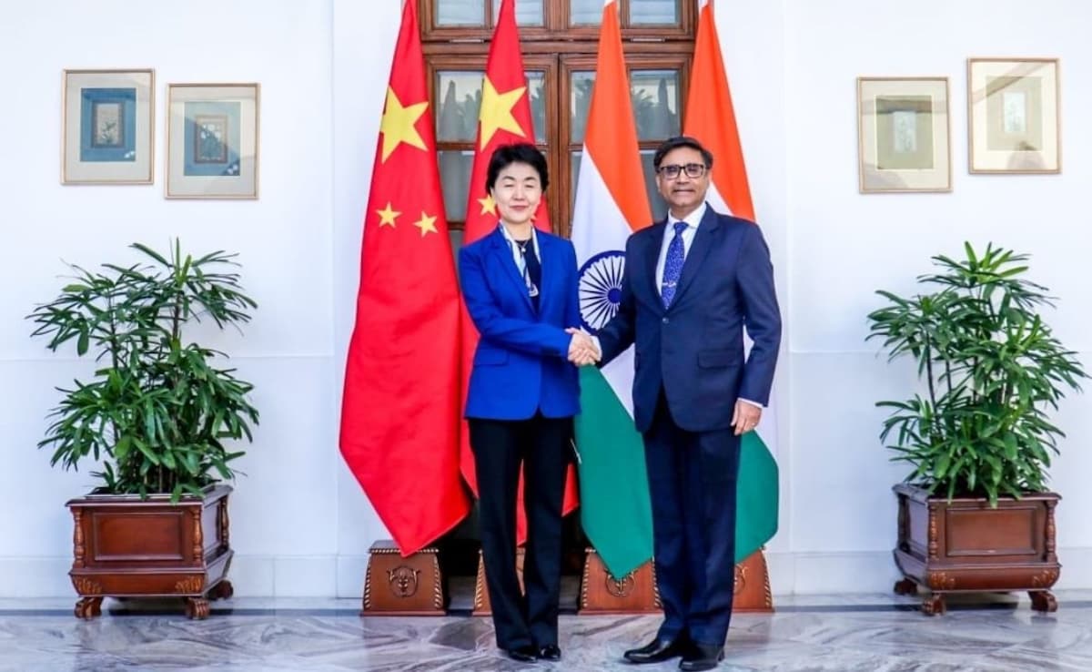 Foreign Secretary Meets Delegation From Communist Party of China