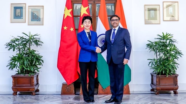 Foreign Secretary Meets Delegation From Communist Party of China