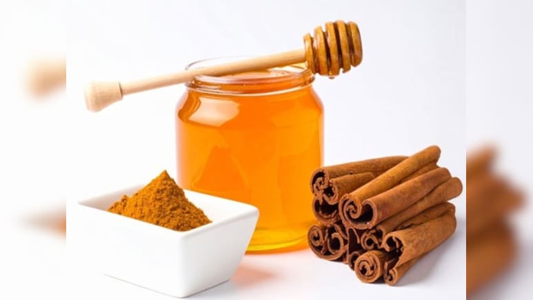 दालचीनी और शहद का पानी पीने से क्या होता है? फायदे जान आज से ही कर देंगे पीना स्टार्ट