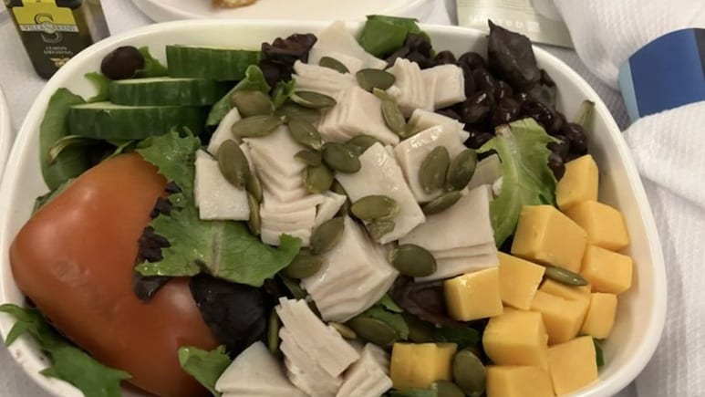 Google Scientist Blasts United Airlines For Serving 'Bowl Of Sadness' As Dinner In First Class, What It Had