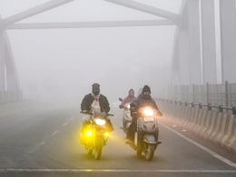 Fog Alert: दिल्ली NCR में फिर छाया घना कोहरा, शीत लहर का भी सितम, जानें कब तक पड़ेगी कंपकंपाने वाली सर्दी