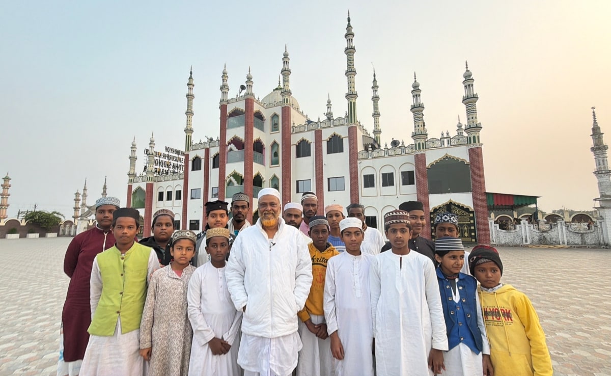 पीरज़ादा तोहा सिद्दीकी का कहना है कि जो हर इंसान के लिए, सिर्फ मुसलमान के लिए नहीं, अच्छा काम करेगा, वोट उसी को जाएगा.