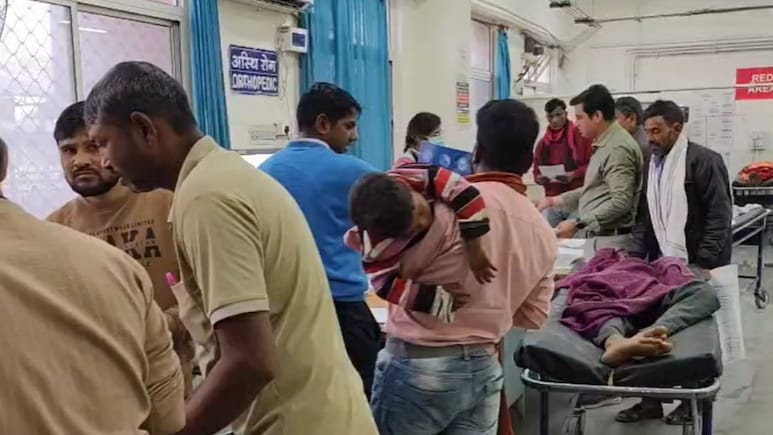 जानलेवा पतंगबाजी! जयपुर में पतंग उड़ाते हुए कई लोग घायल, गंभीर हालत में SMS अस्पताल में भर्ती