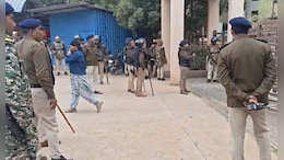 आंबेडकर की फोटो जलाने वाले एडवोकेट अनिल मिश्रा को झटका, कोर्ट ने जमानत याचिका खारिज कर साथियों संग भेजा जेल