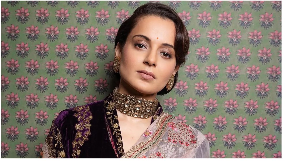 जब अपनी साड़ी पहनकर मंदिर जाने से कंगना को इस डिजाइनर ने रोका, बोलीं-'मुझे घिन आती है'