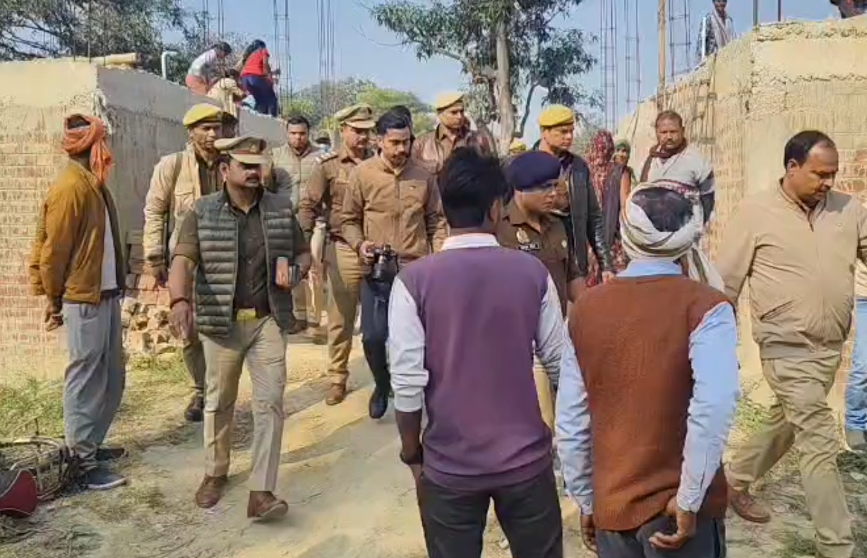 समलैंगिक रिश्ते में रोड़ा बन रहा था पति, पत्नी ने गर्लफ्रेंड के साथ मिलकर दे दी सुपारी