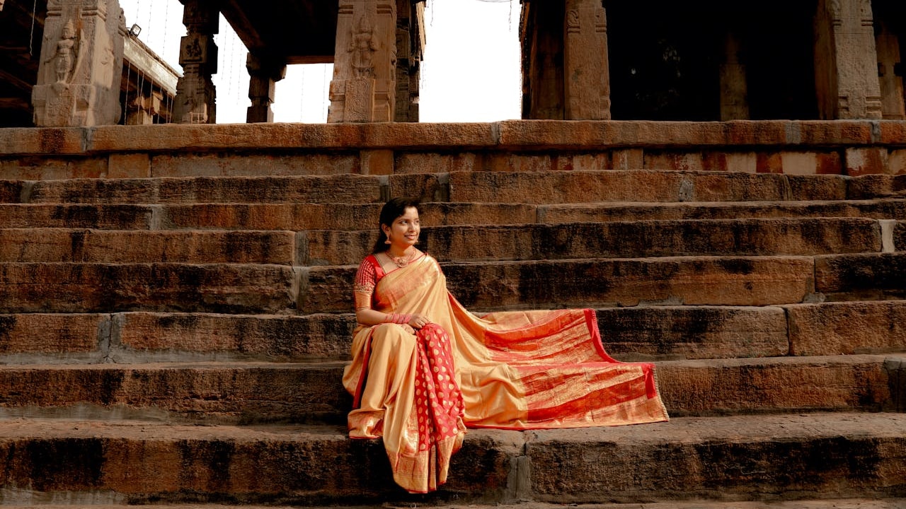 Stylish Makar Sankranti Outfit Ideas For Women