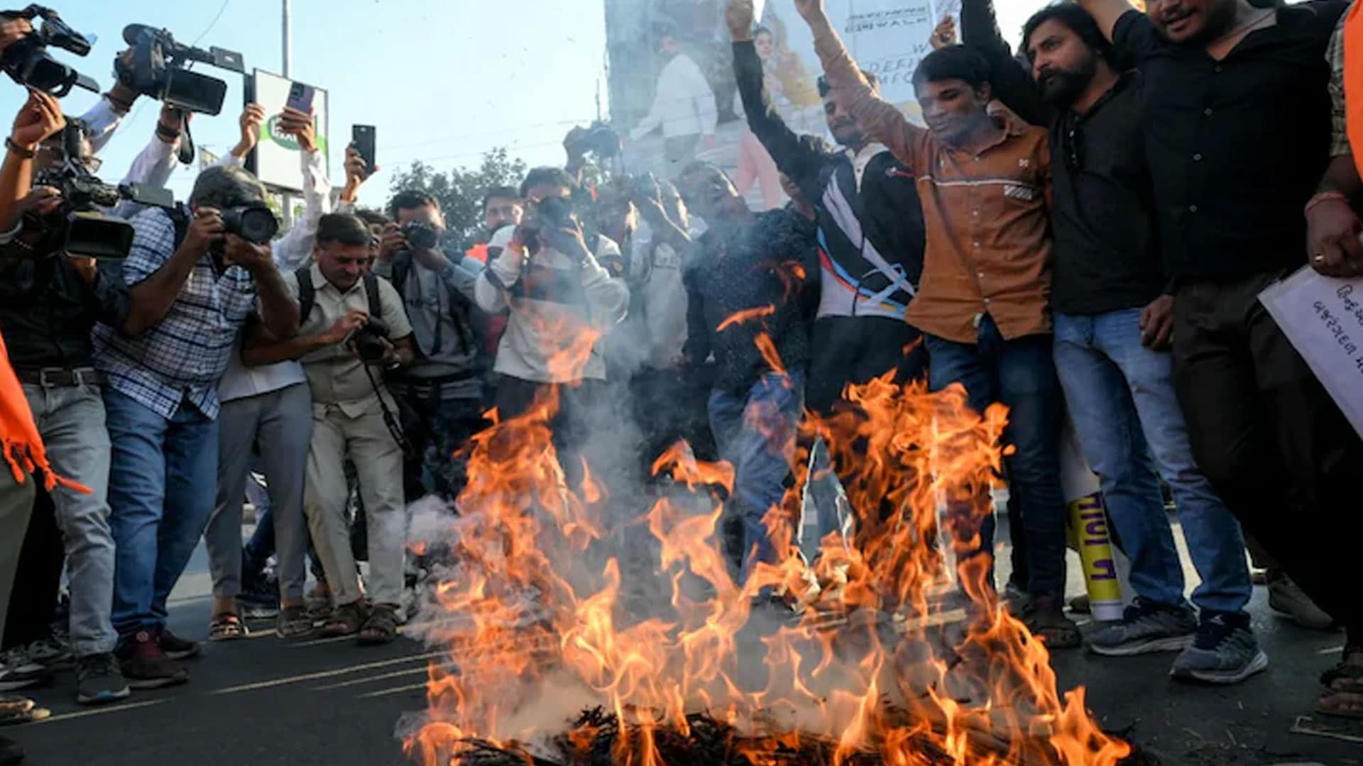 India Recalls Diplomats' Families From Bangladesh Ahead Of Polls