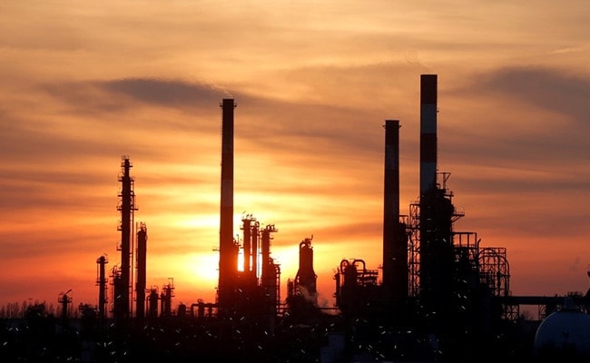 Oil Prices Jump 6% After Biggest One-Day Fall Since 1991