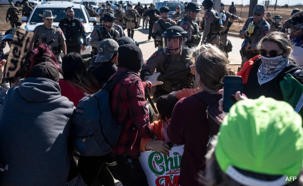 Protesters Clash with Police at Texas Detention Center
