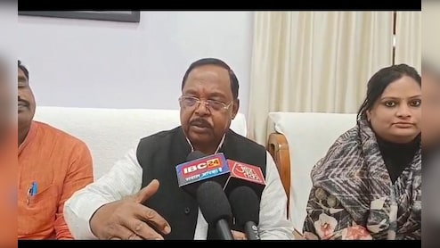 "अश्लील डांस कला है, Video-फोटो लेने किसने कहा था..." वरिष्ठ मंत्री रामविचार नेताम ने दिया चौंकाने वाला बयान