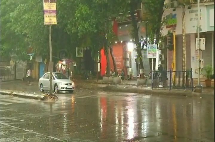Cyclone Ockhi: Hailstorm Near Mumbai; Schools Shut
