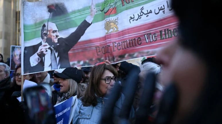 मुल्ला और आयतुल्लाह में क्या अंतर होता है? जानें ईरान में किसके खिलाफ हो रहा प्रदर्शन