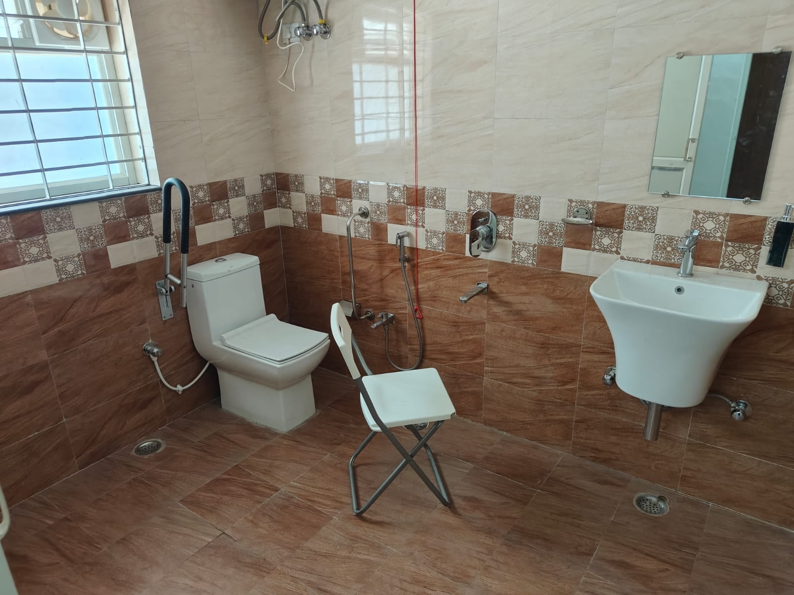 Bhopal Luxury Sandhya Chhaya Old Age Home: ऐसा है लग्जरी ओल्ड एज होम