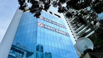 HDFC Bank's Bhavesh Zaveri Retires As Executive Director — 'Contributed Greatly In Leadership'