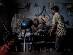 Share Of Informal Economy May Have Shrunk To 20% From 52% In FY18: SBI Research