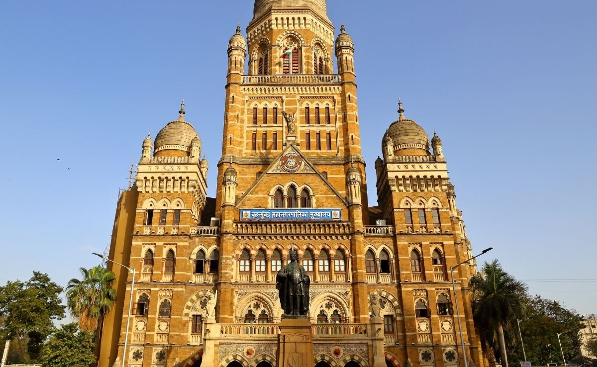 मुंबई महापालिकेच्या मतमोजणीत 'पाडू' गेमचेंजर ठरणार? ठाकरेंच्या आरोपानंतर आयोगाचं स्पष्टीकरण, वाचा सर्व माहिती