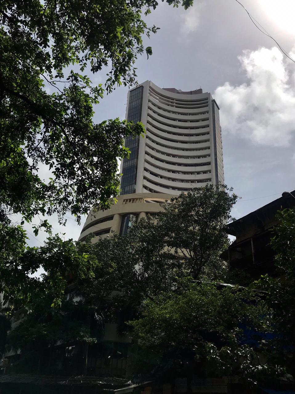 Last-Hour Rally Help Sensex, Nifty Resume Gains After One-Day Blip