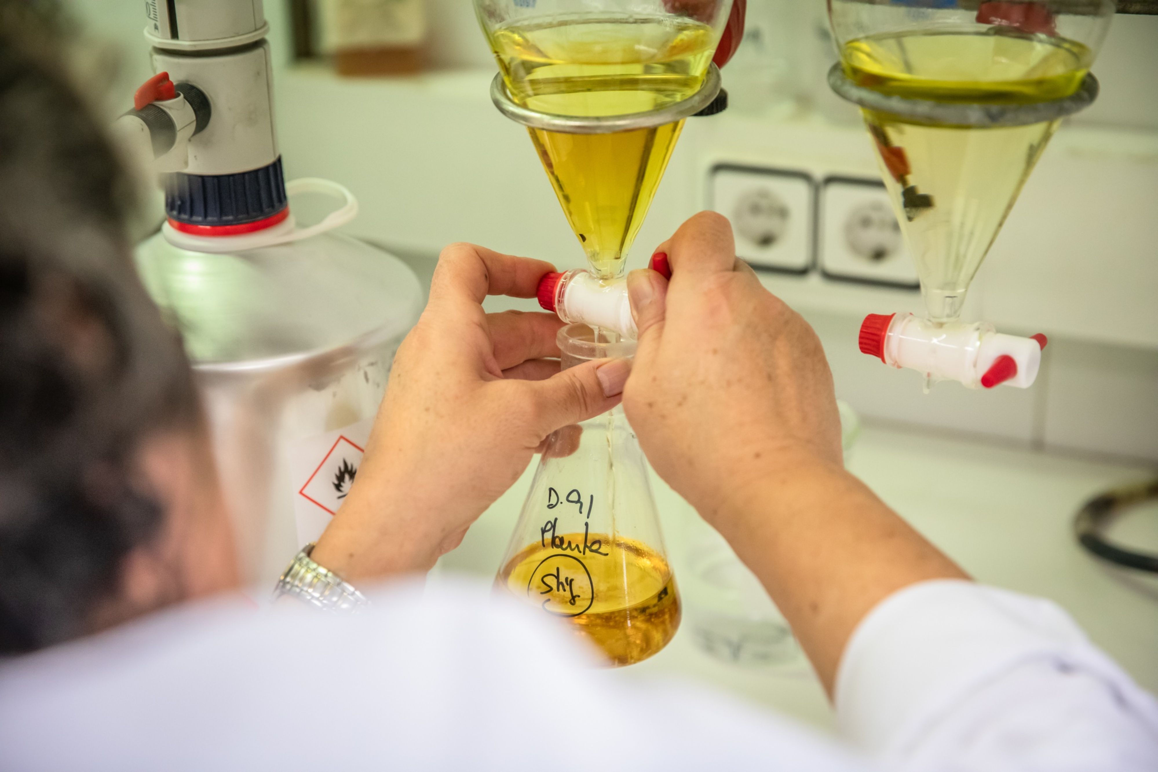 Specialty Chemical Q2 Earnings Preview - Short Term Margin Pressure; Strong Revenue Growth Expected: KRChoksey