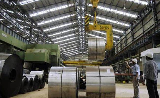 Factory Activity Sees Contraction In December Amid Cash Crunch: Survey