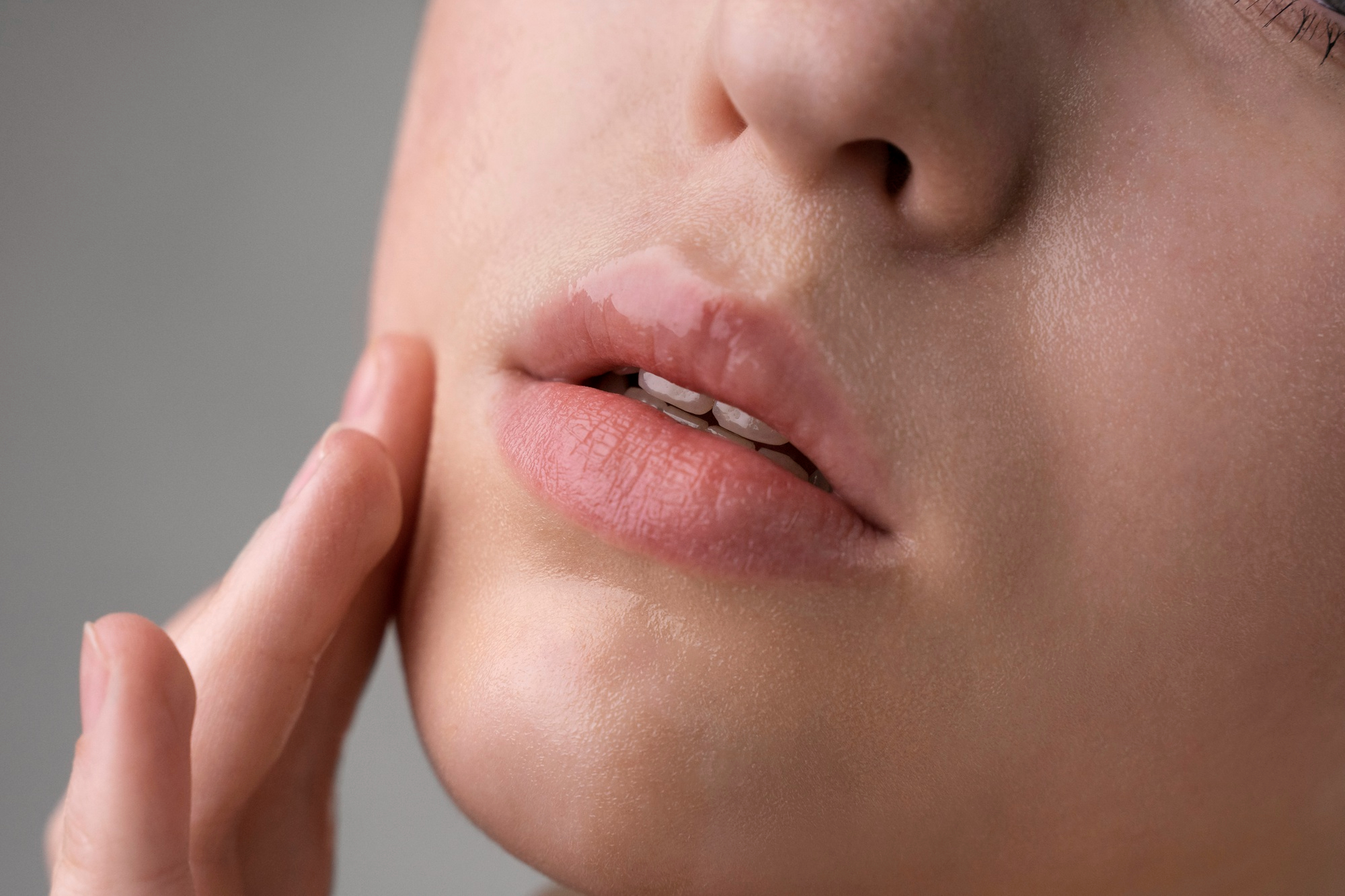 Chapped lips are a familiar winter problem for many, as the winter chill brings dryness and mositure loss