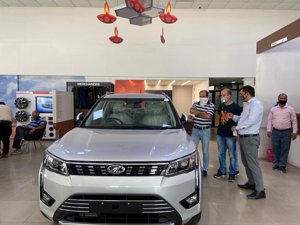 Retail Auto Sales Surge To Second Best Ever In November On Wedding Demand