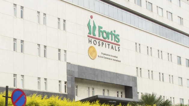 Supreme Court Puts Fortis Healthcare Sale To IHH On Hold  