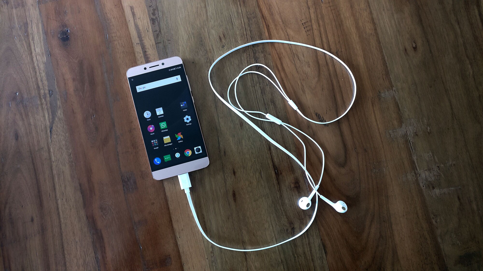Are Music Buffs Ready for iPhone Without an Audio Jack?&nbsp;