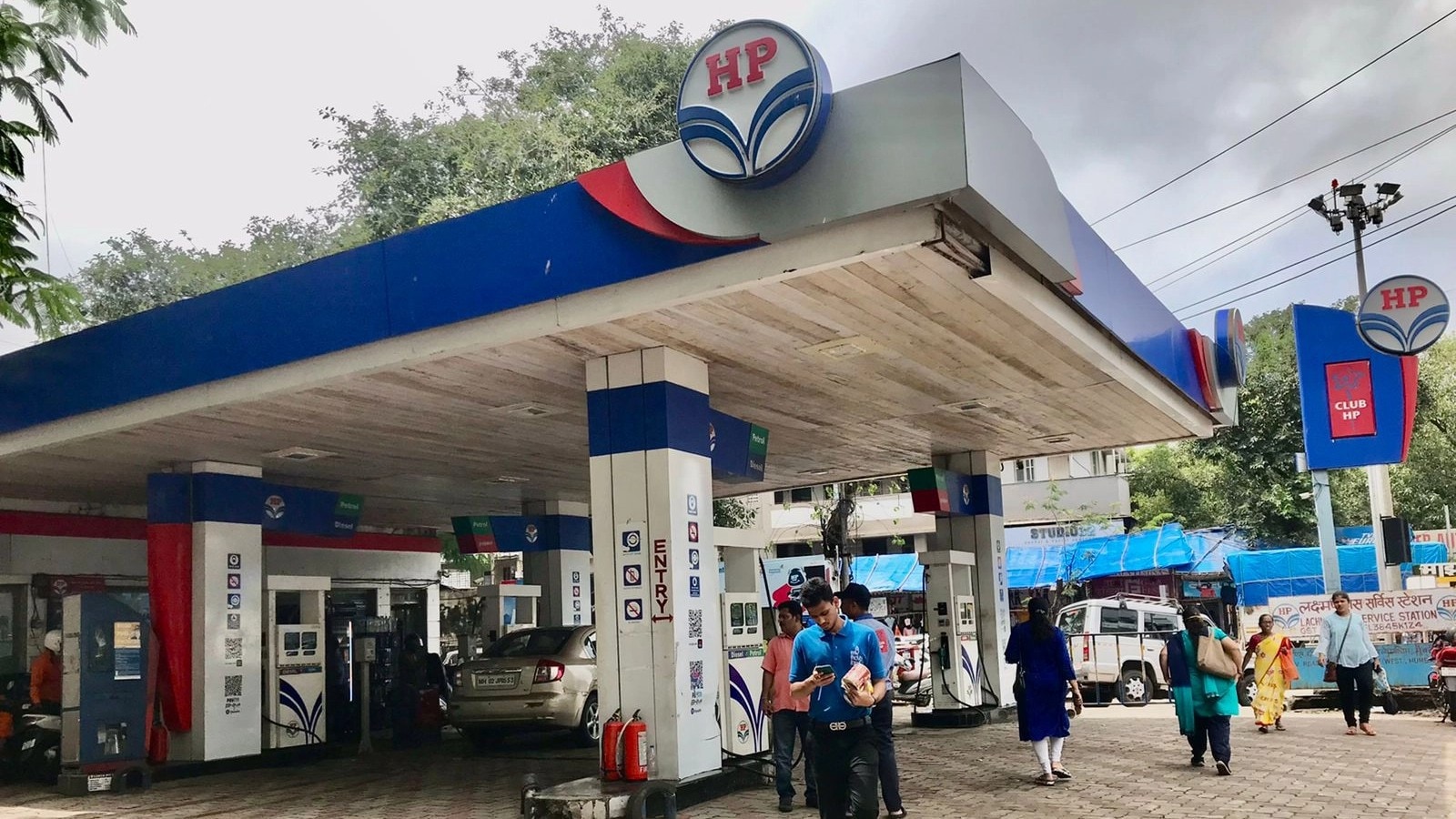 HPCL To Stop Buying Diesel From Other Companies Next Year