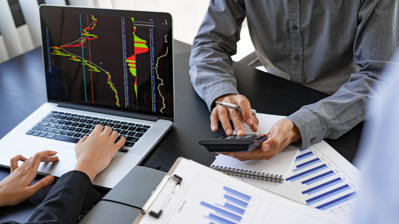 Trade Setup For Aug 6: Nifty Bulls Eye 24,700 Breakout Amid Positive Global Cues | Key Levels To Watch